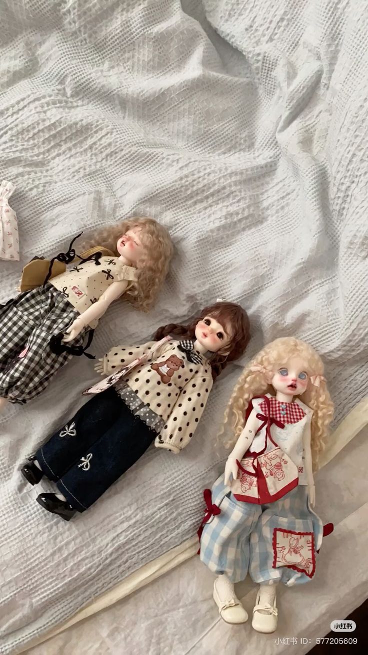 Toys dolls 